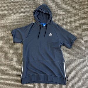 NWT Adidas Men’s Luxe Shortsleeved Navy Blue Hoodie, size M